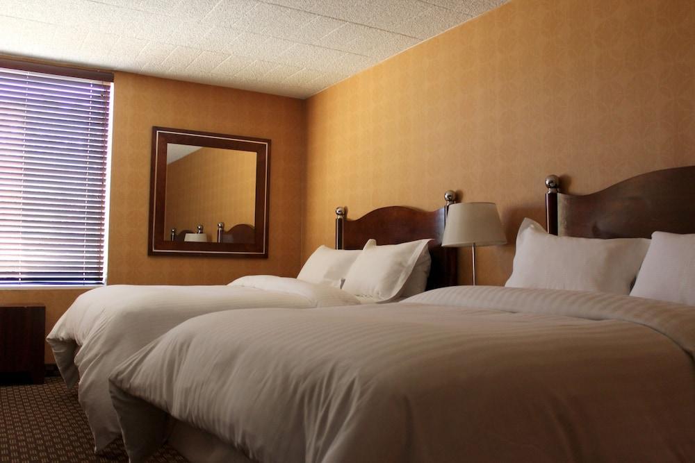 The Woodlands Inn Wilkes-Barre Exterior photo