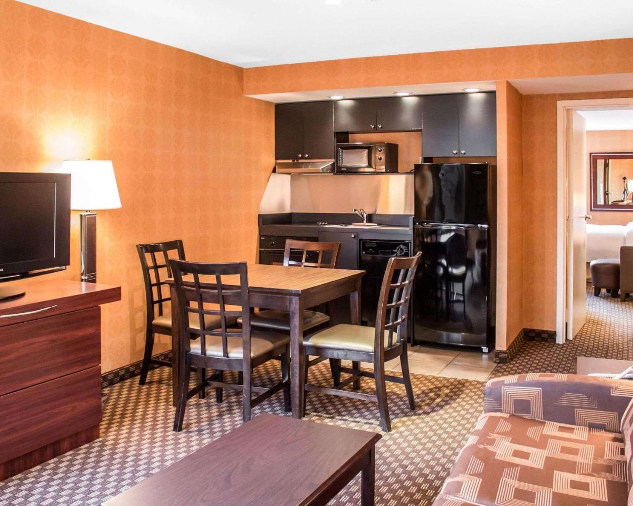 The Woodlands Inn Wilkes-Barre Exterior photo